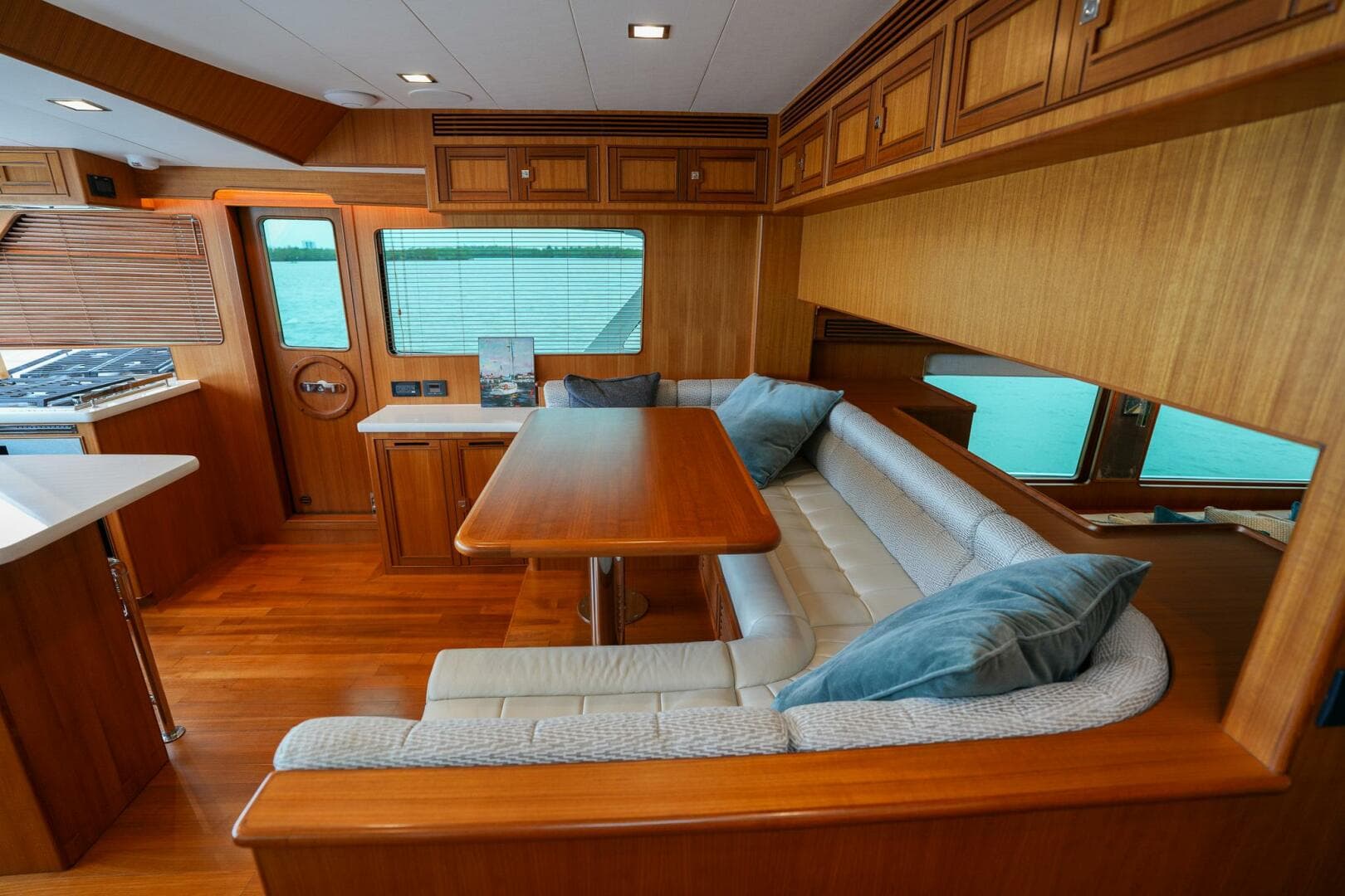 2022 Marlow Explorer 62E-Cb — photo 22