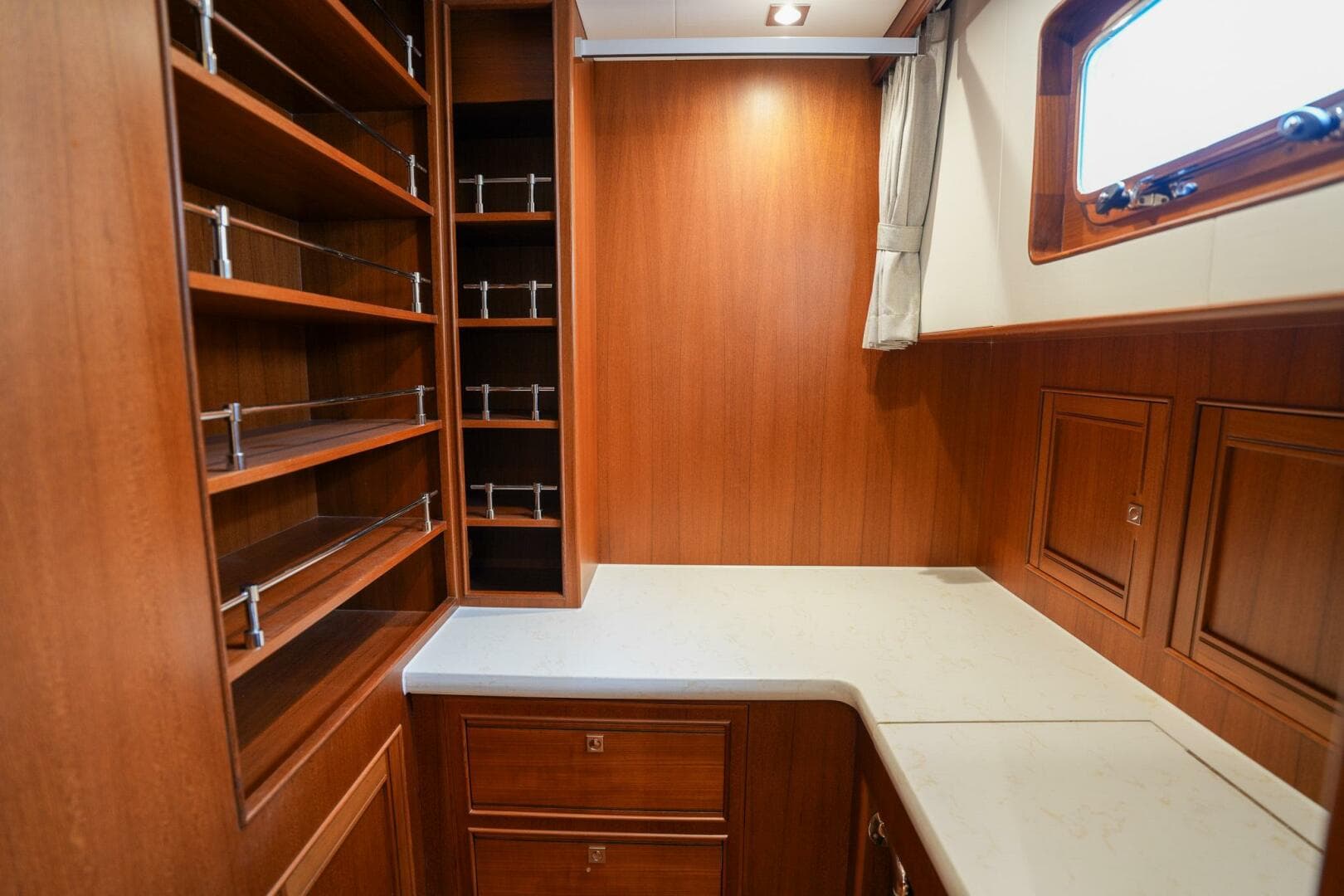 2022 Marlow Explorer 62E-Cb — photo 43