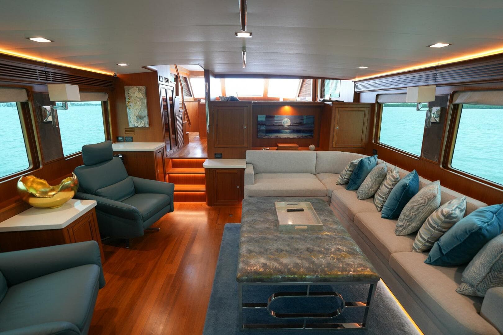 2022 Marlow Explorer 62E-Cb — photo 16