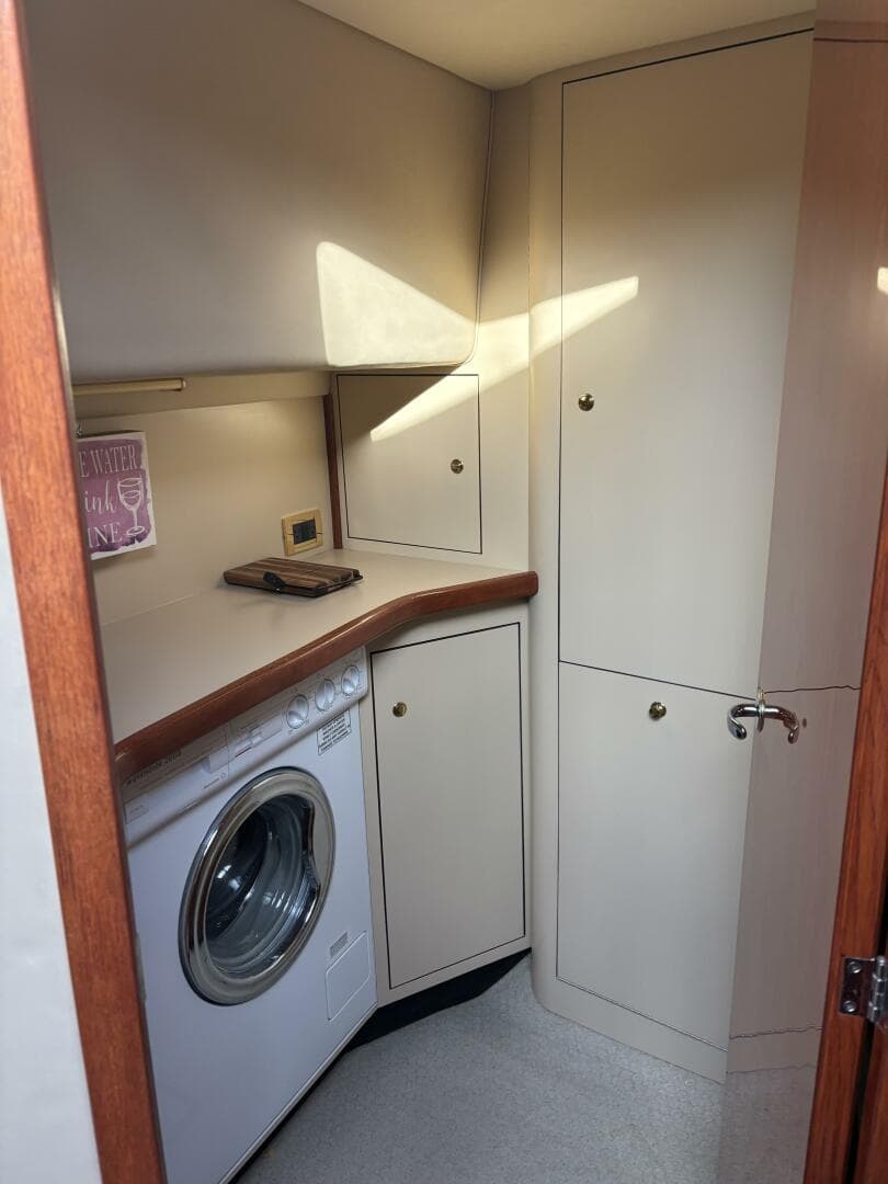 2000 Sea Ray 420 Aft Cabin — photo 28