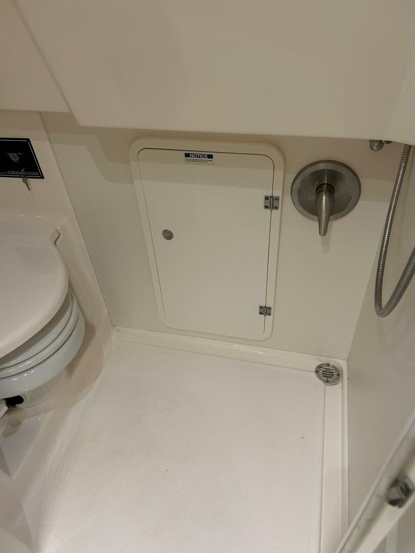 2016 Pursuit OS 385 Offshore — photo 18