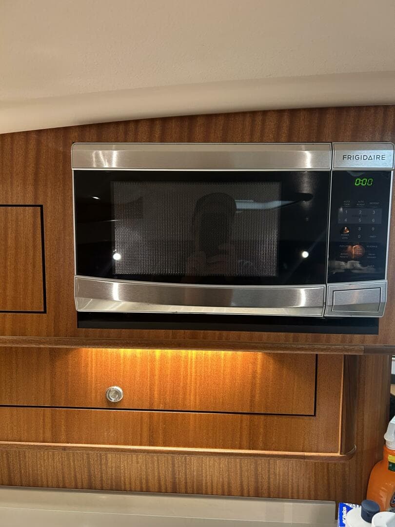 2016 Pursuit OS 385 Offshore — photo 16