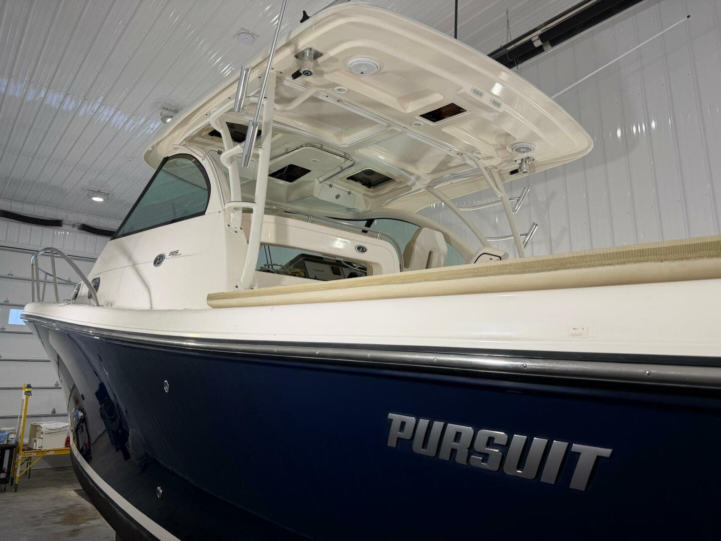 2016 Pursuit OS 385 Offshore — photo 5