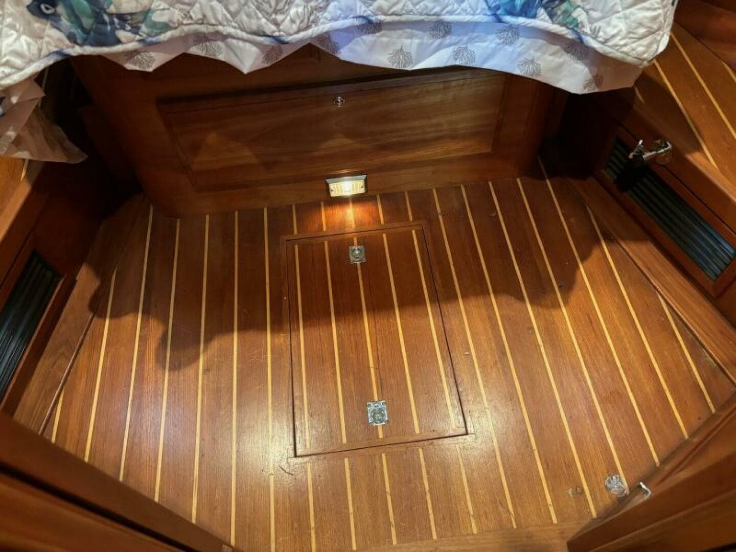 2004 Sabreline 36 Sedan — photo 51