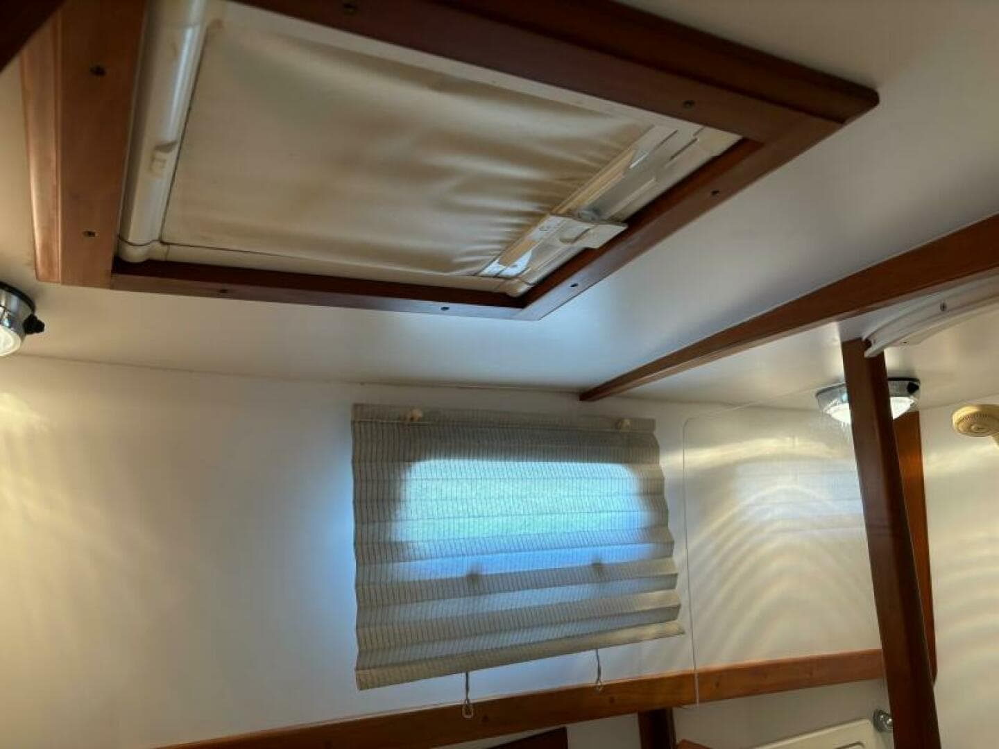 2004 Sabreline 36 Sedan — photo 55