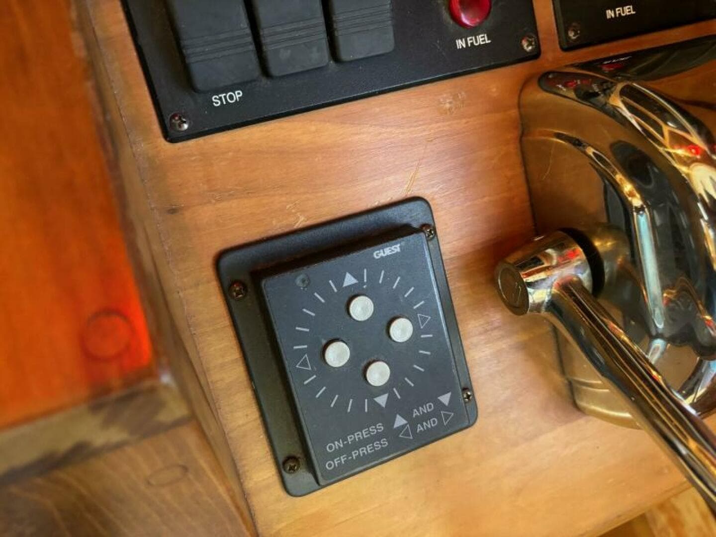 2004 Sabreline 36 Sedan — photo 35