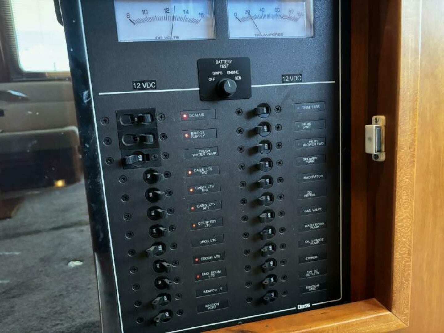 2004 Sabreline 36 Sedan — photo 59