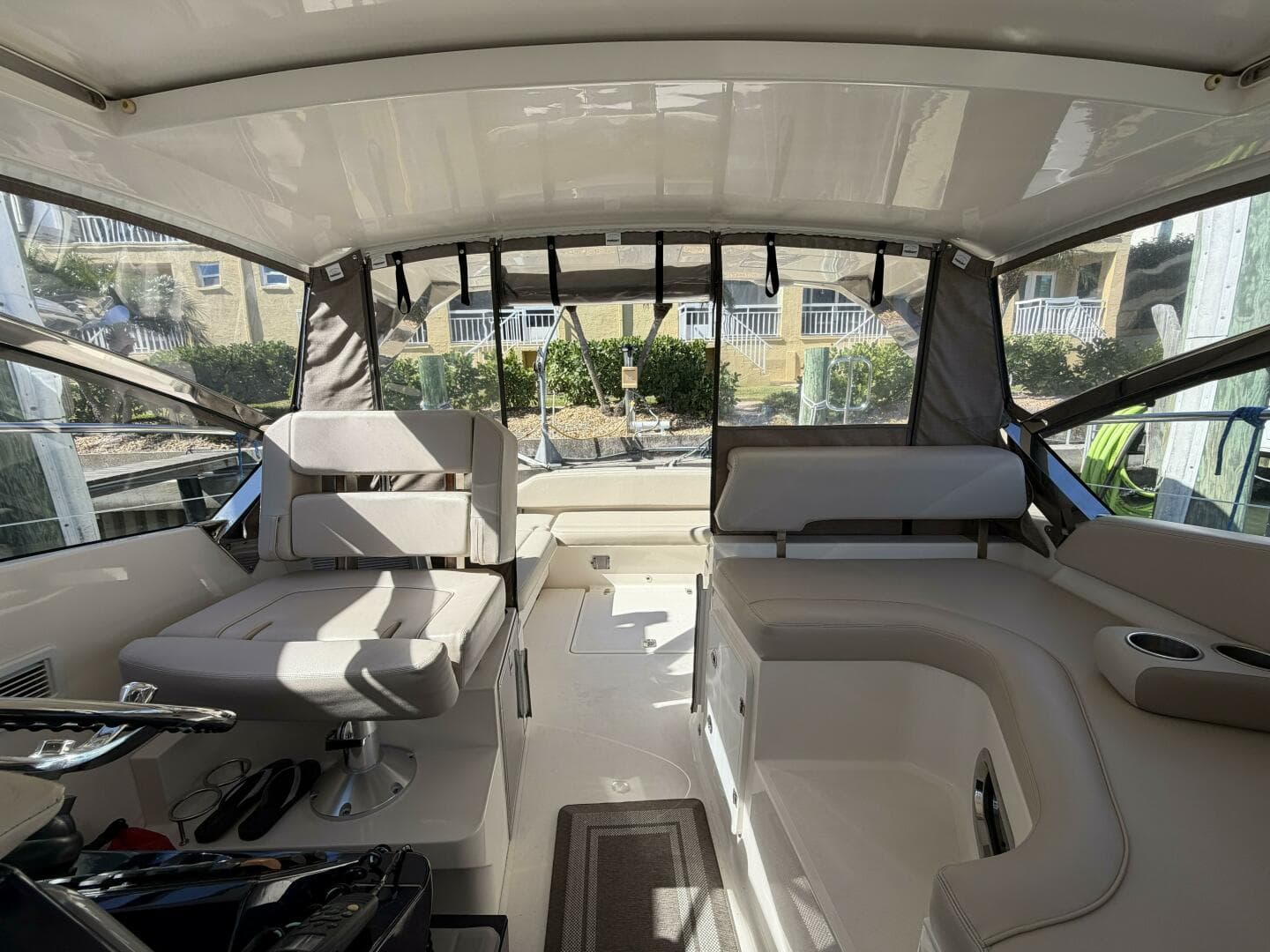 2014 Pursuit Sc 365I — photo 9