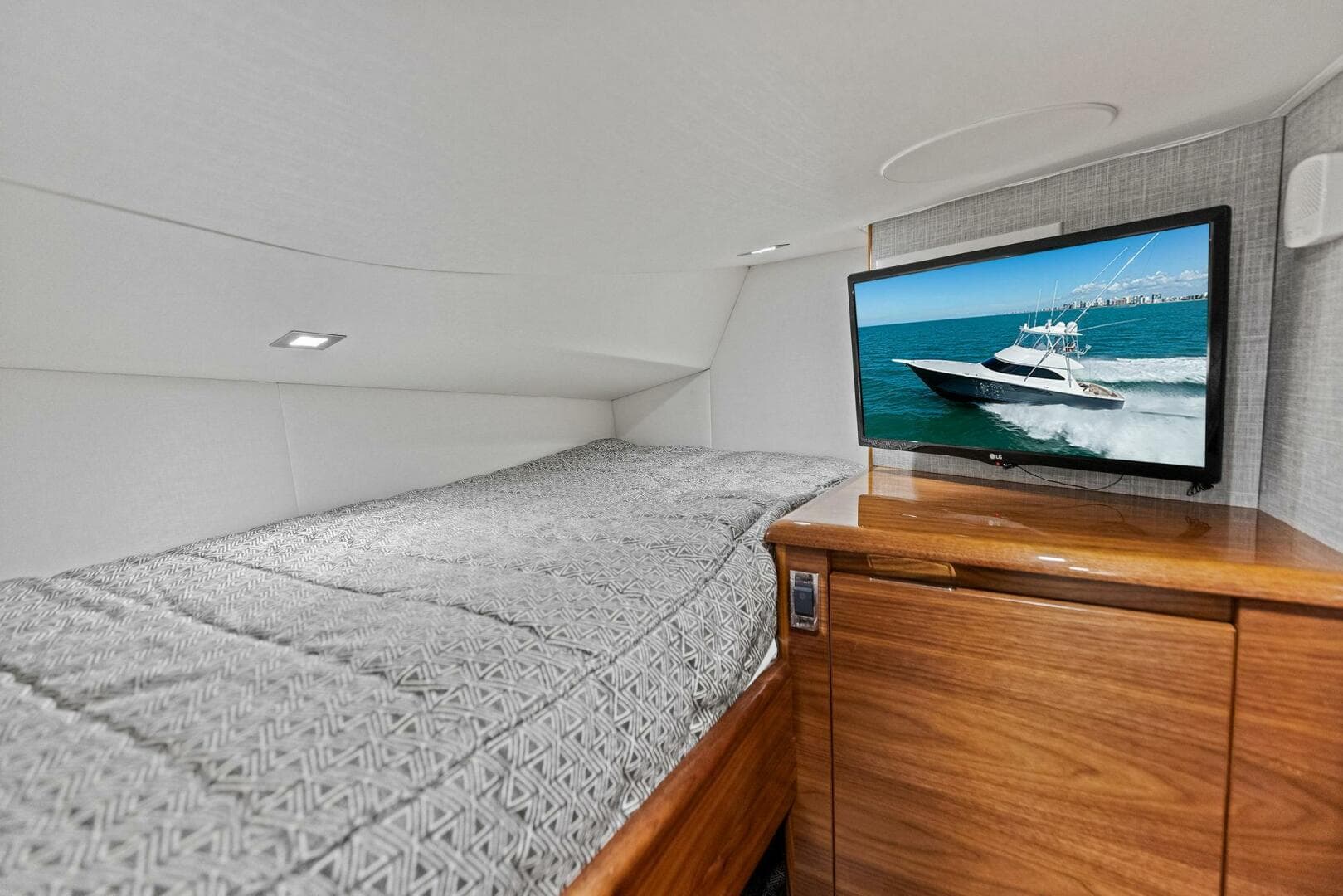 2023 Viking 54 Convertible — photo 24