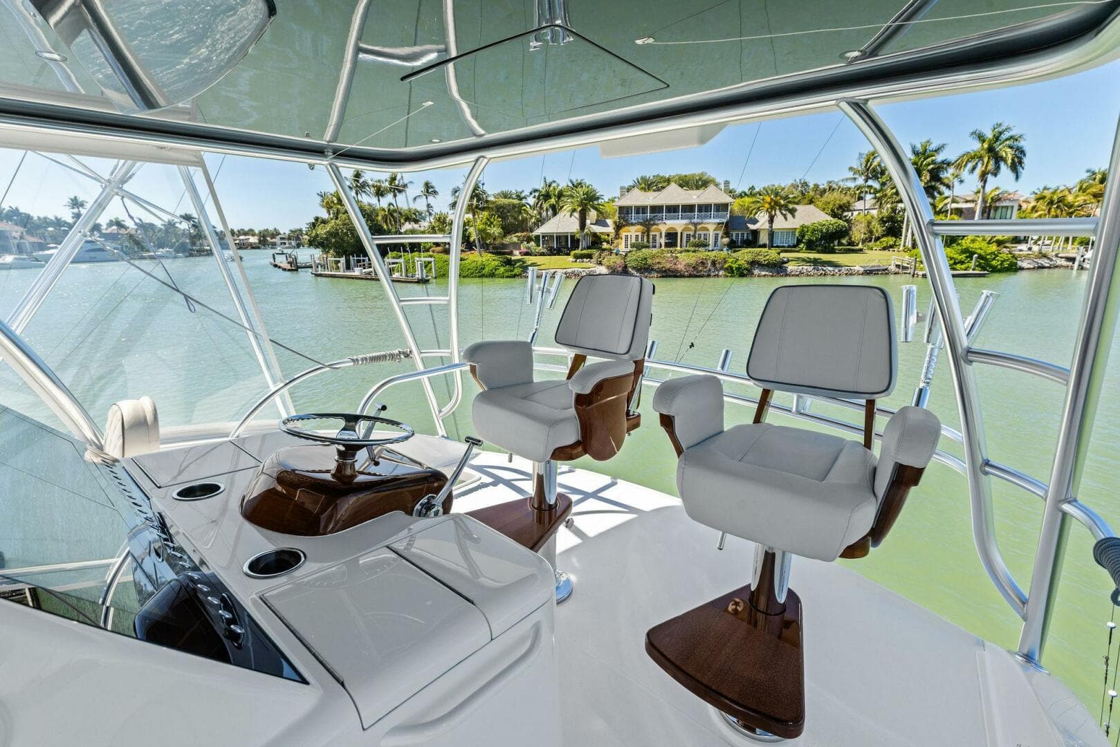 2023 Viking 54 Convertible — photo 36