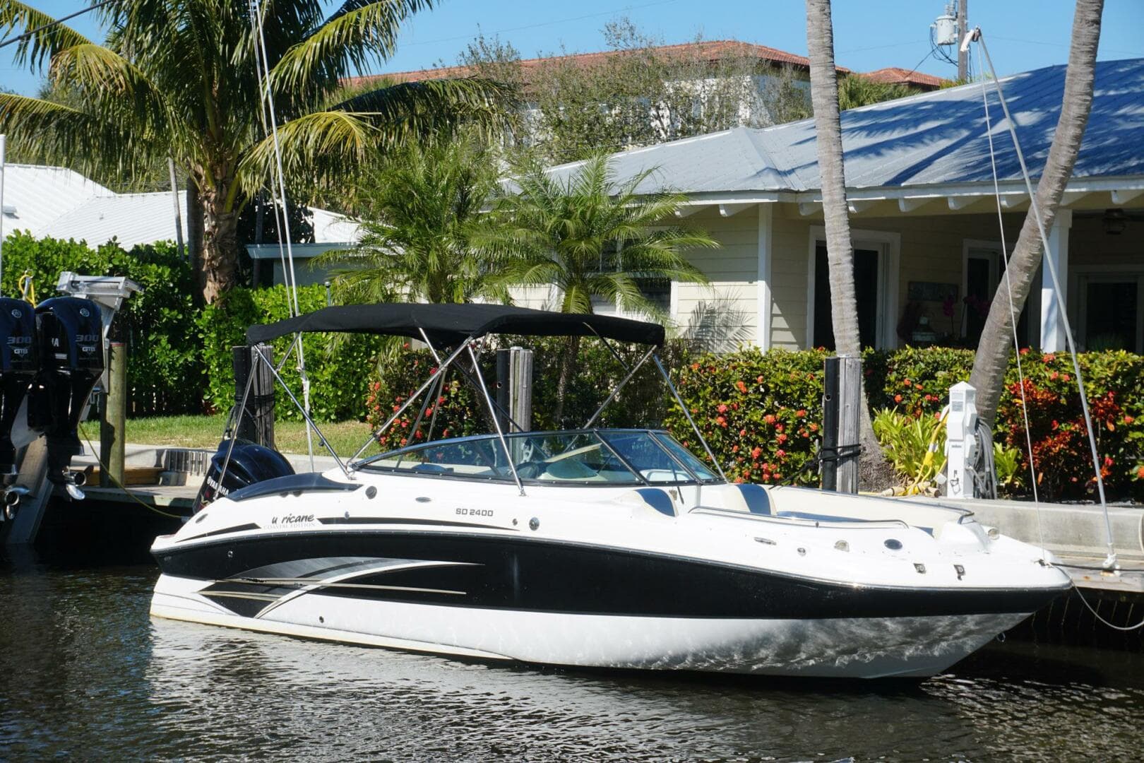 2018 Hurricane Sundeck 2400 OB — photo 3
