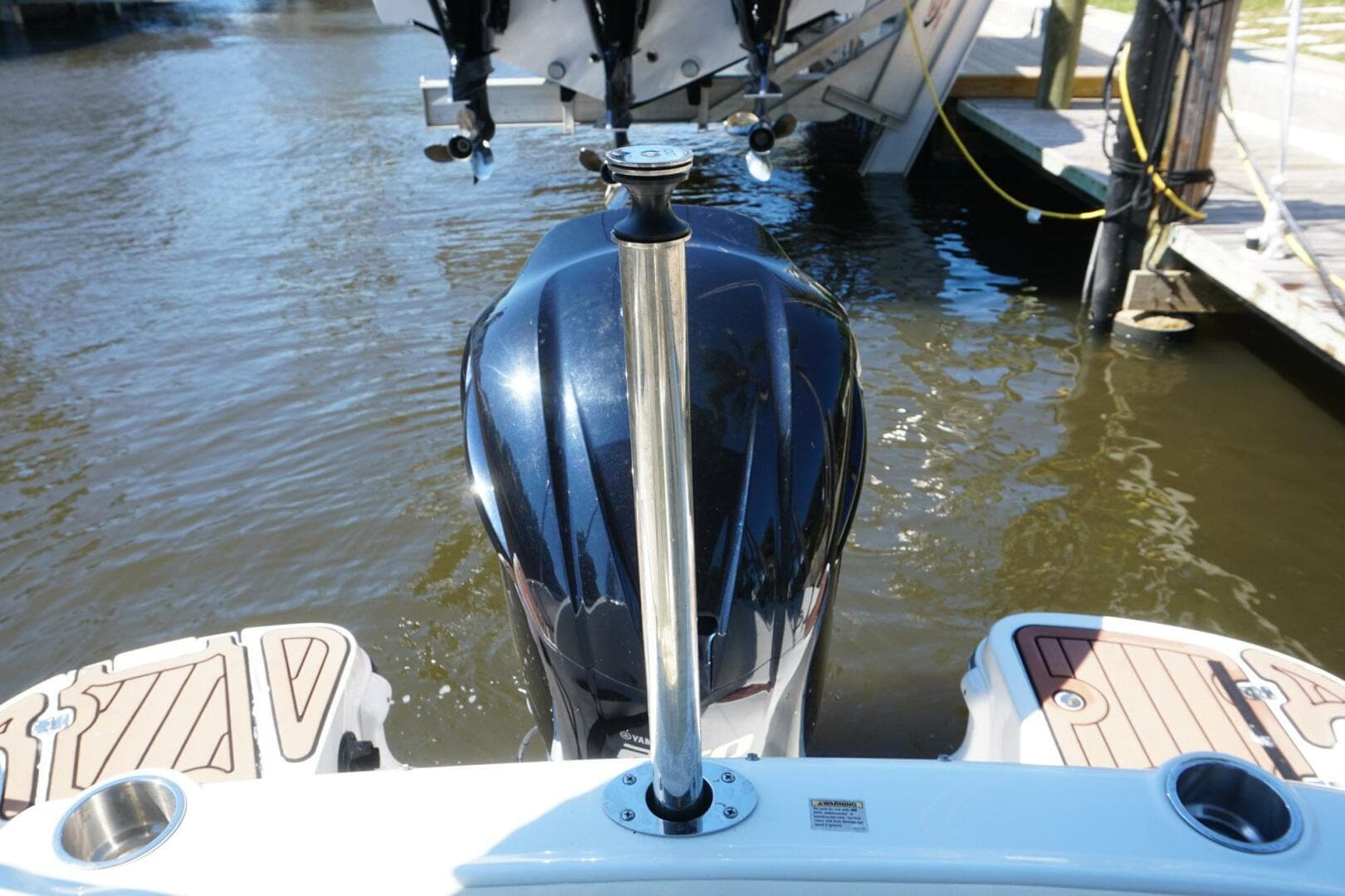 2018 Hurricane Sundeck 2400 OB — photo 14