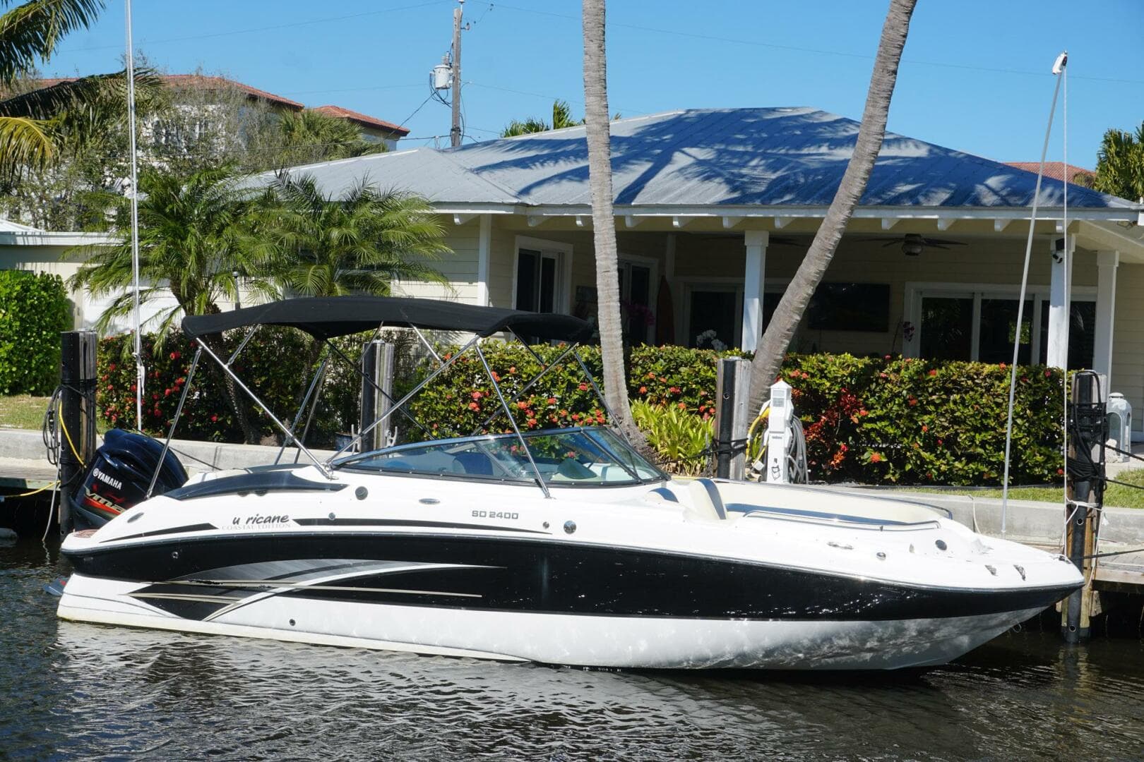 2018 Hurricane Sundeck 2400 OB — photo 2