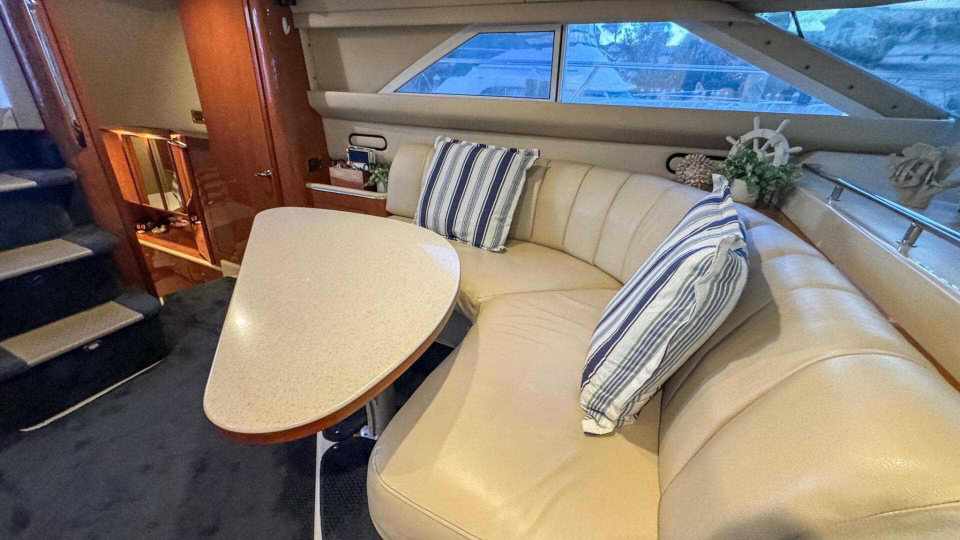 2000 Sea Ray 420 Aft Cabin — photo 26
