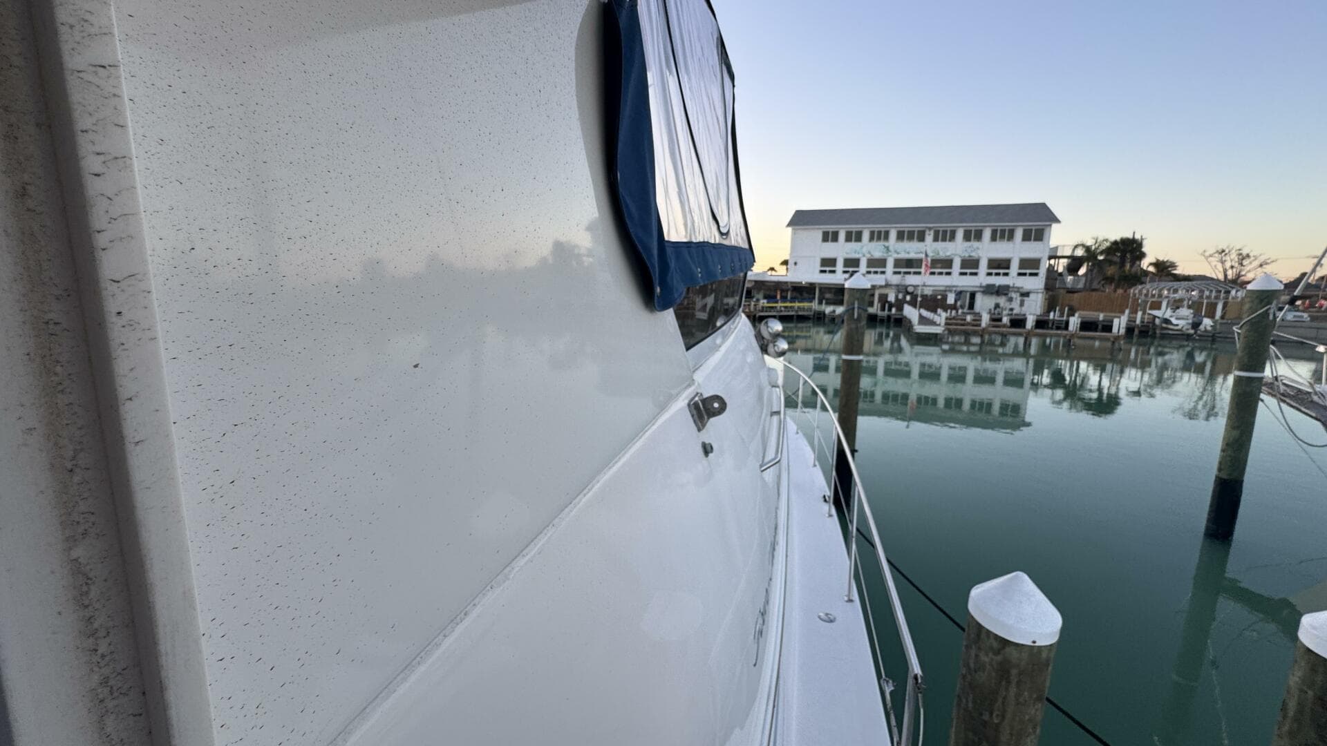 2000 Sea Ray 420 Aft Cabin — photo 63