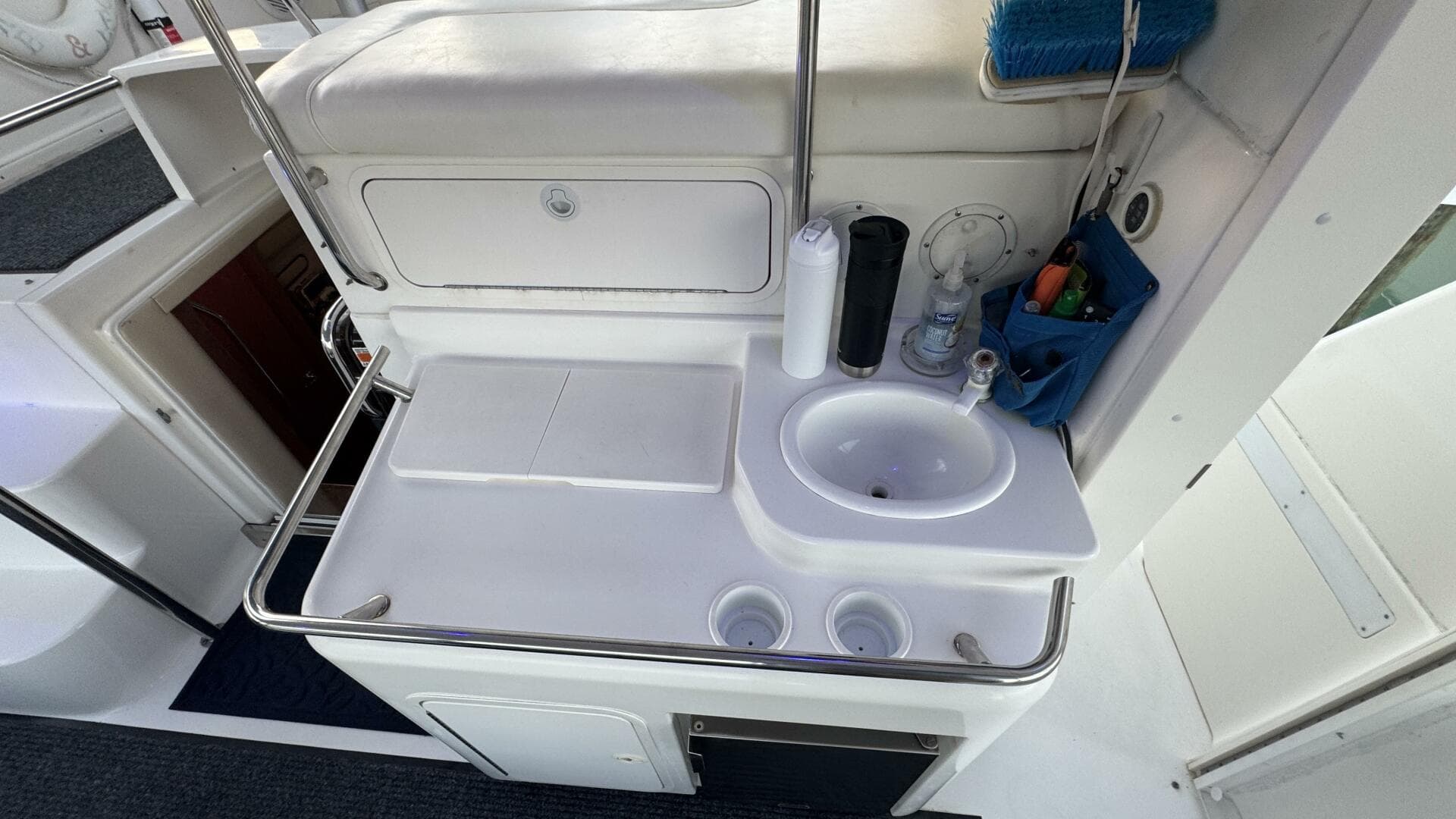 2000 Sea Ray 420 Aft Cabin — photo 12
