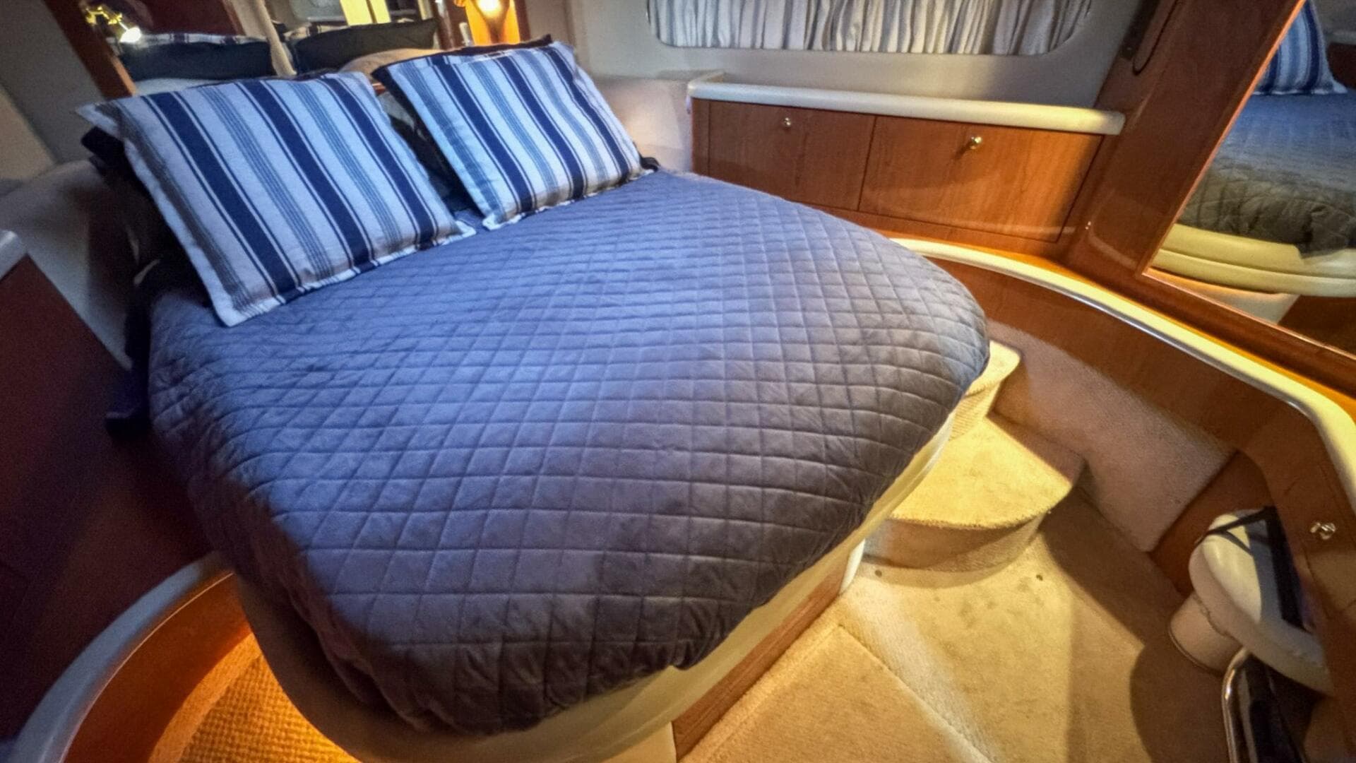 2000 Sea Ray 420 Aft Cabin — photo 46