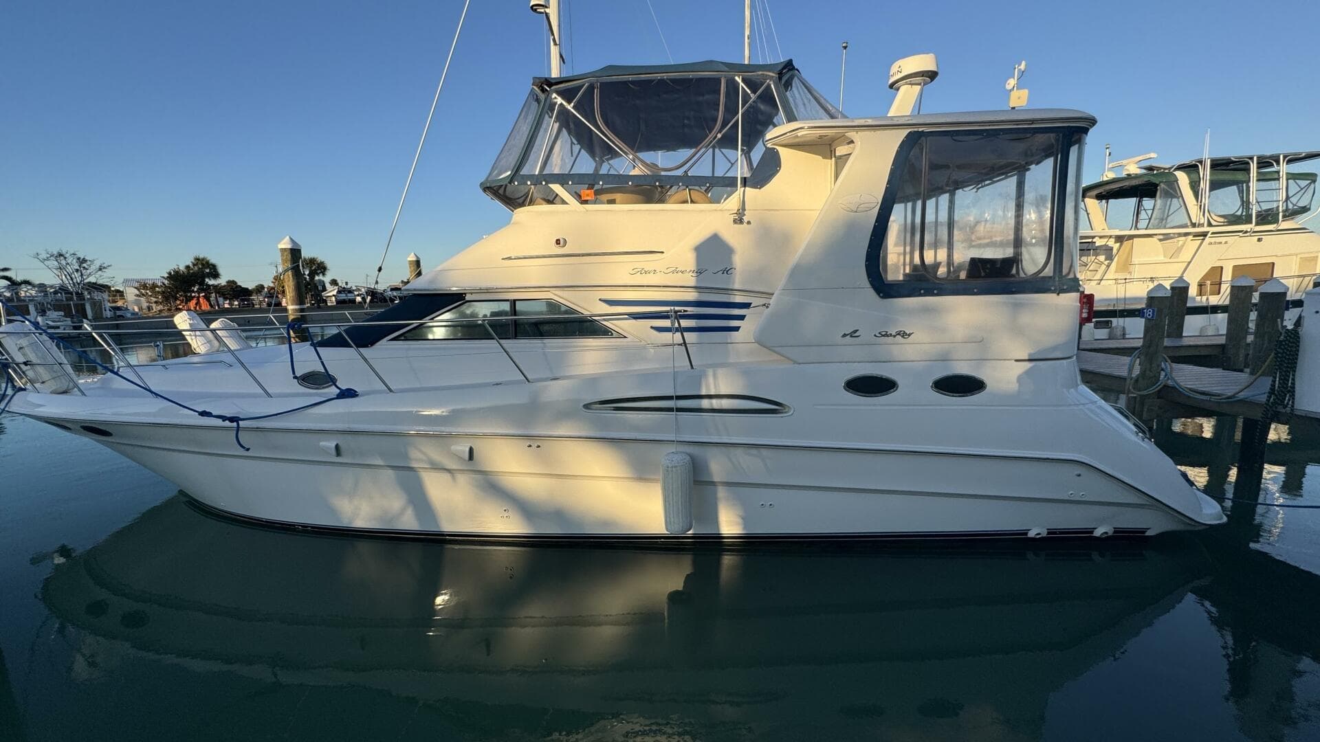 2000 Sea Ray 420 Aft Cabin — photo 5