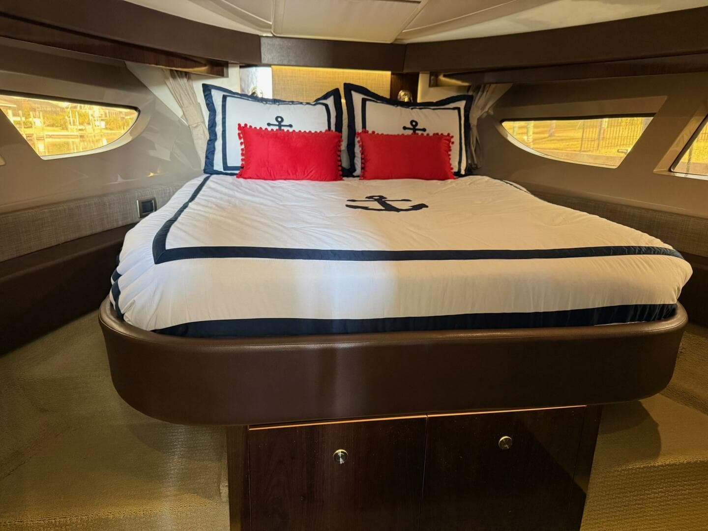 2016 Sea Ray 40 Sundancer — photo 11