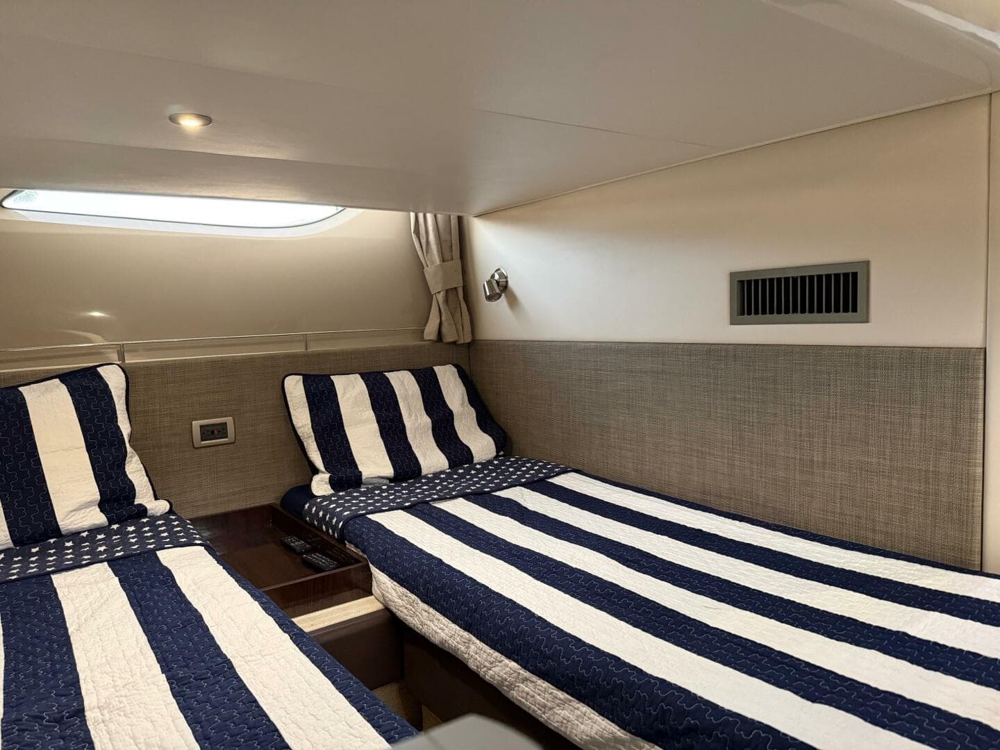 2016 Sea Ray 40 Sundancer — photo 9