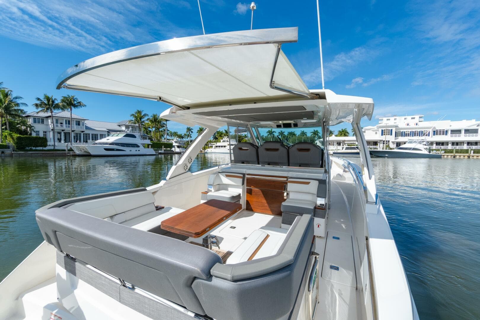 2020 Tiara Sport 38 LS — photo 19