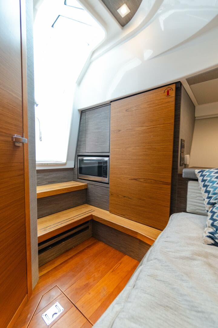 2020 Tiara Sport 38 LS — photo 29