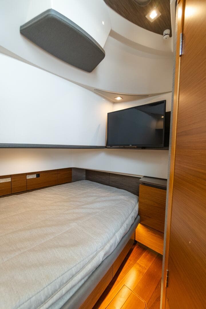 2020 Tiara Sport 38 LS — photo 28