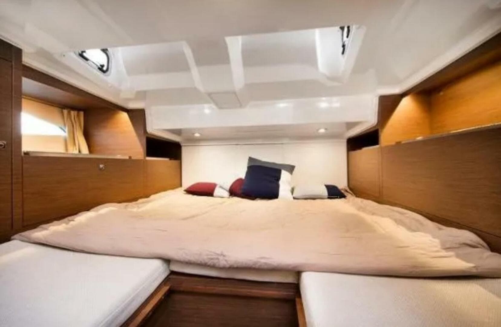 2019 Jeanneau 10.5 — photo 13