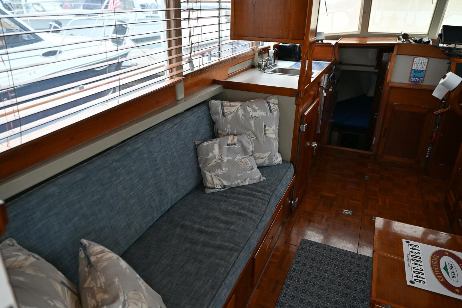 1970 Grand Banks Flybridge Trawler — photo 18