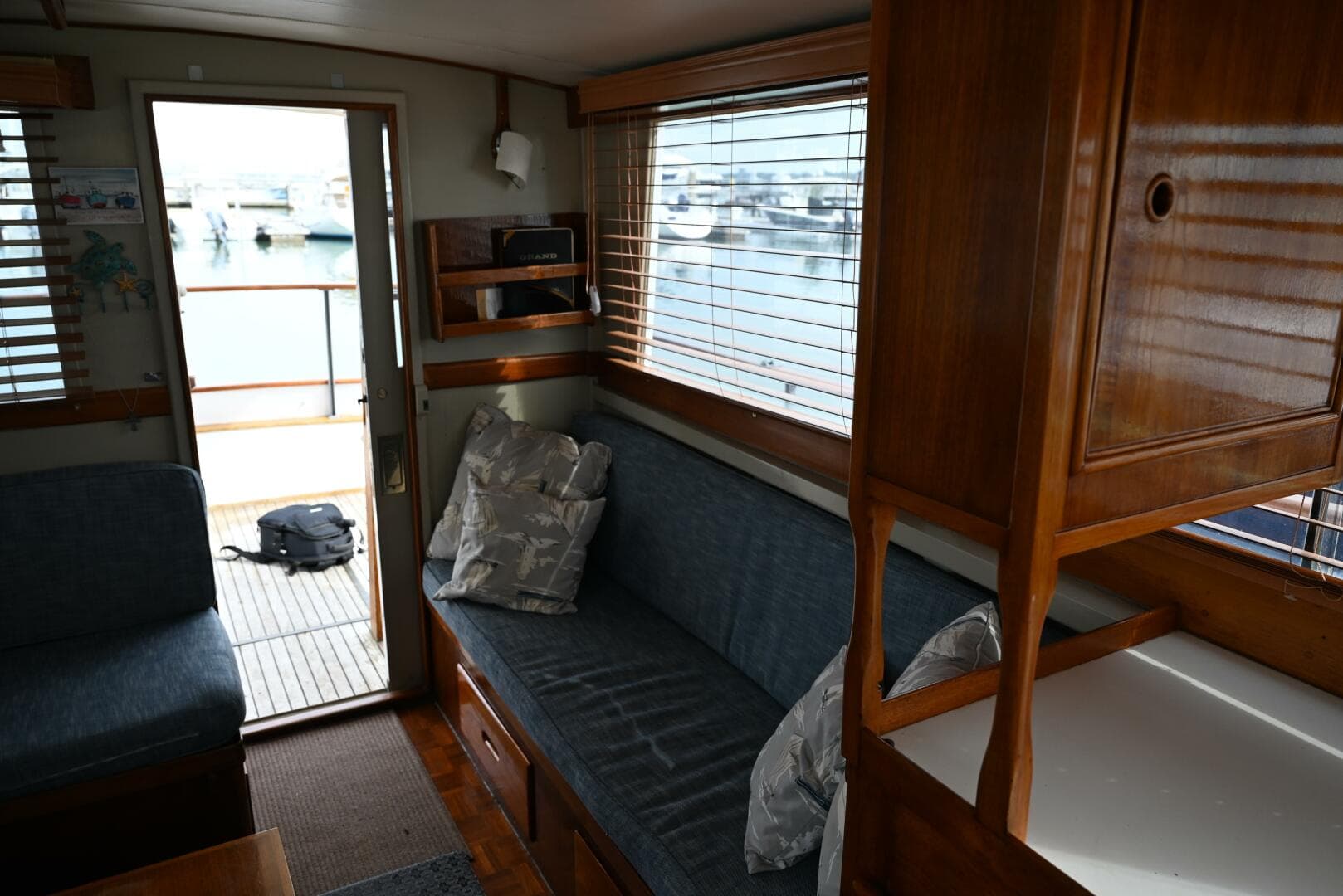 1970 Grand Banks Flybridge Trawler — photo 9