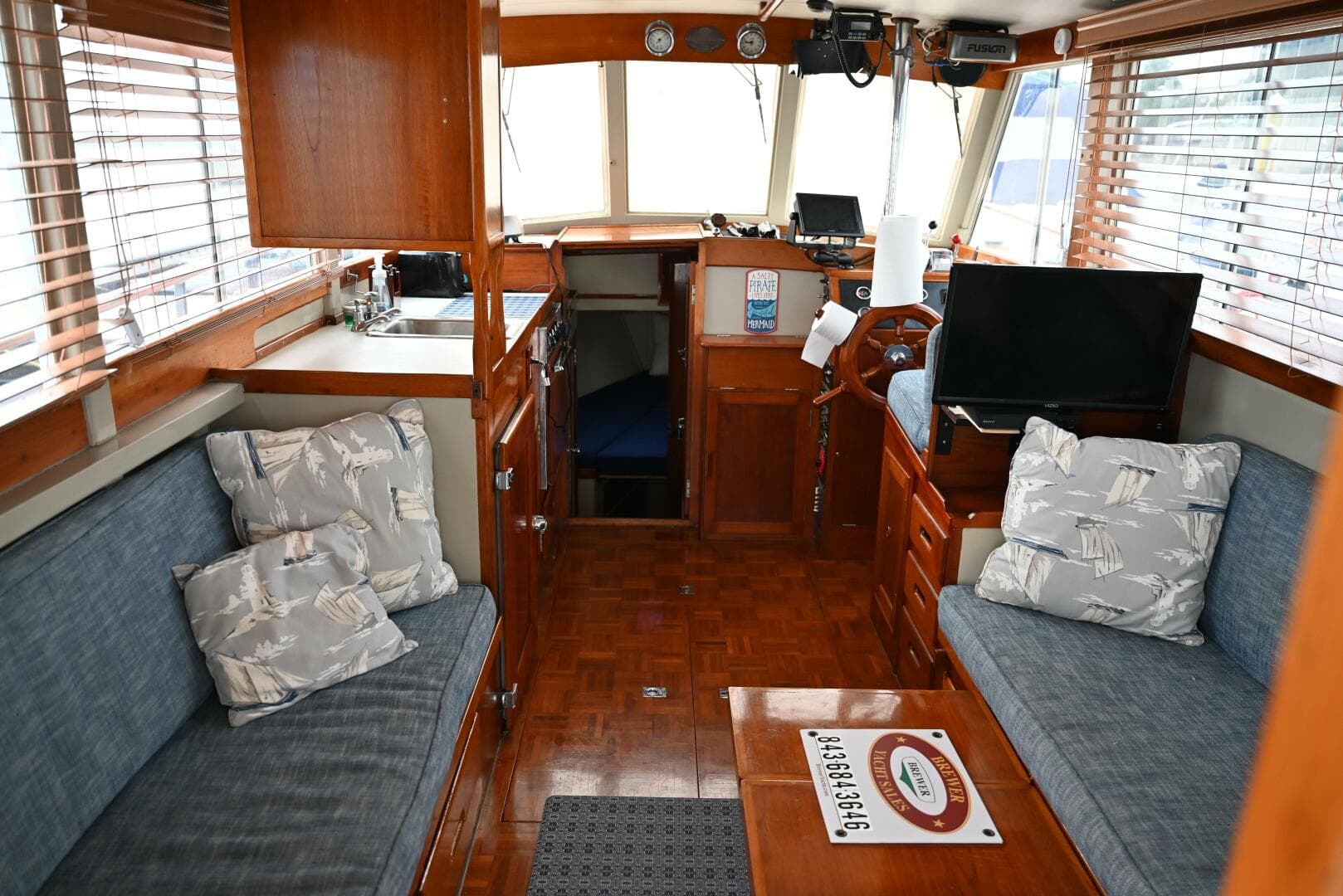 1970 Grand Banks Flybridge Trawler — photo 19