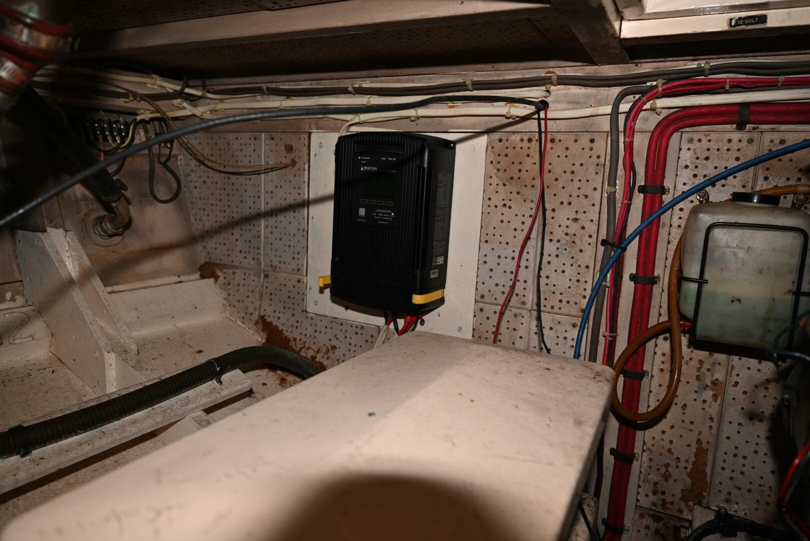 1970 Grand Banks Flybridge Trawler — photo 58