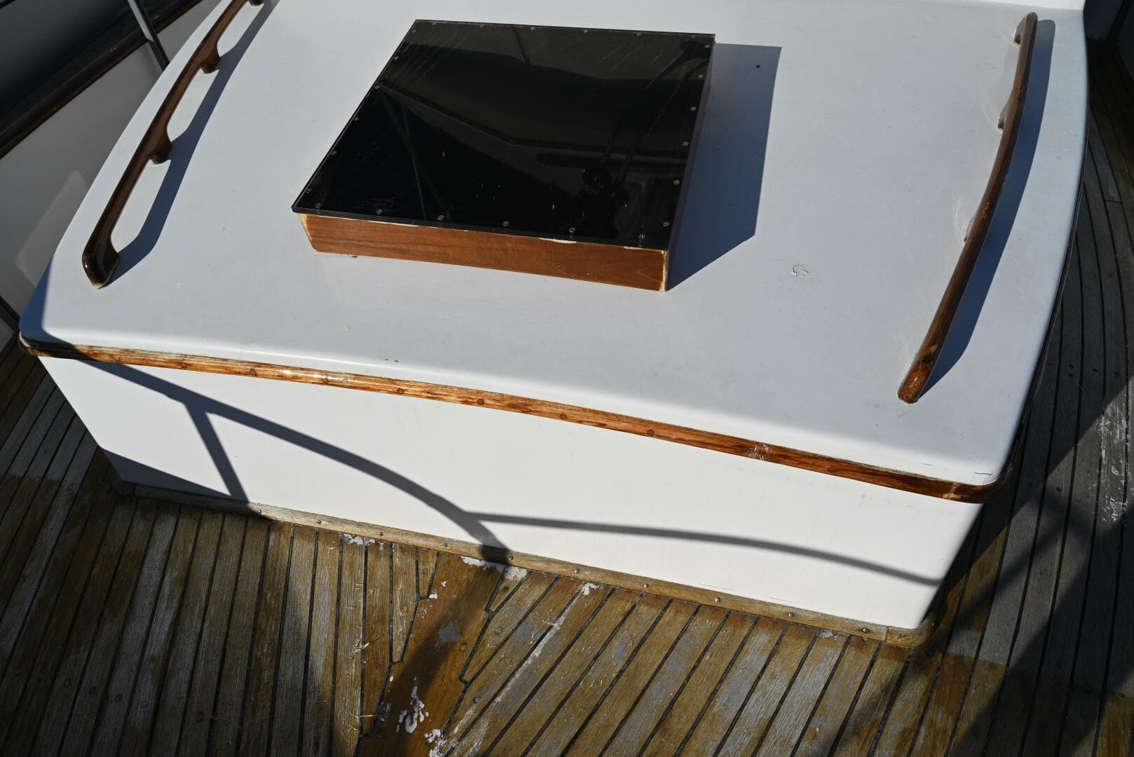 1970 Grand Banks Flybridge Trawler — photo 27