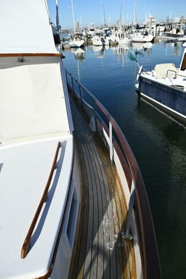 1970 Grand Banks Flybridge Trawler — photo 26
