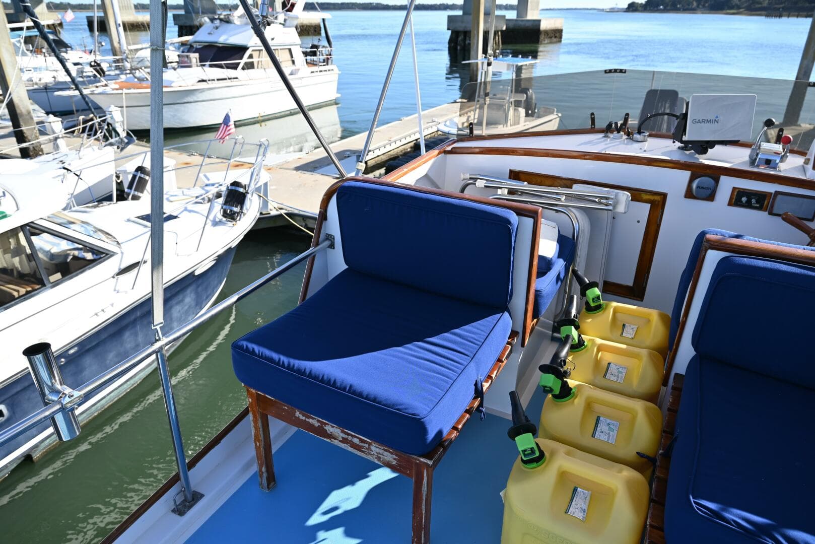 1970 Grand Banks Flybridge Trawler — photo 39