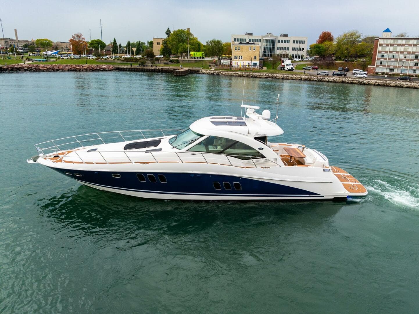 2008 Sea Ray 60 Sundancer — photo 9
