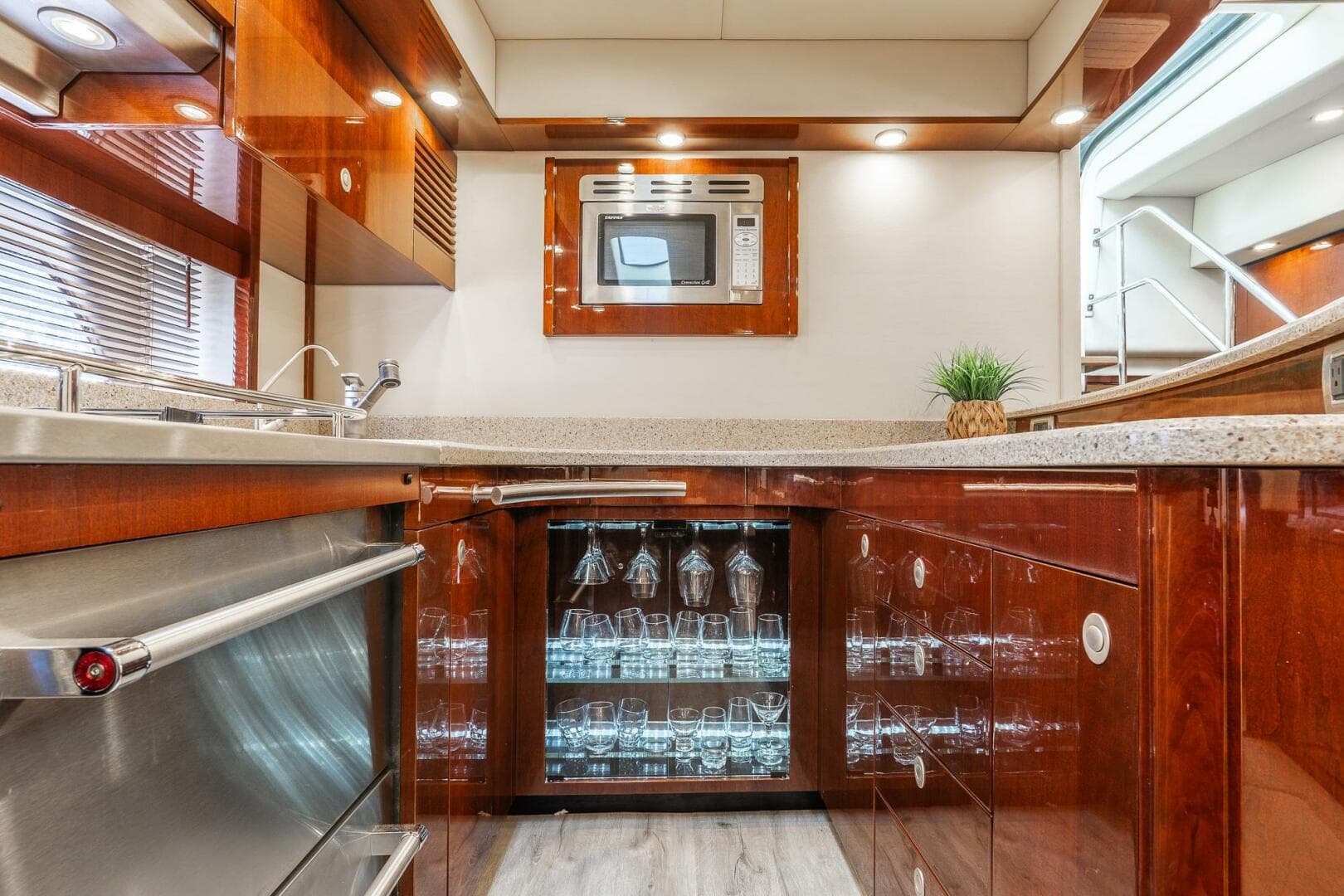 2008 Sea Ray 60 Sundancer — photo 55