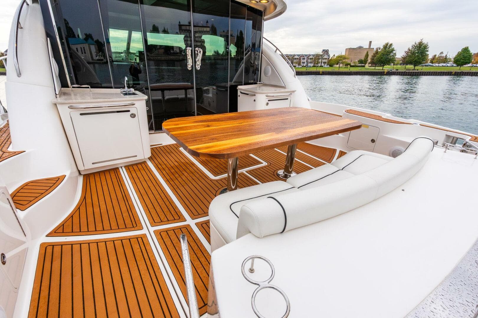 2008 Sea Ray 60 Sundancer — photo 29