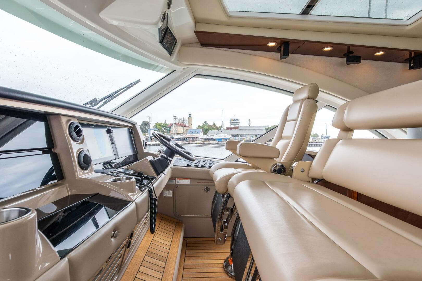 2008 Sea Ray 60 Sundancer — photo 42