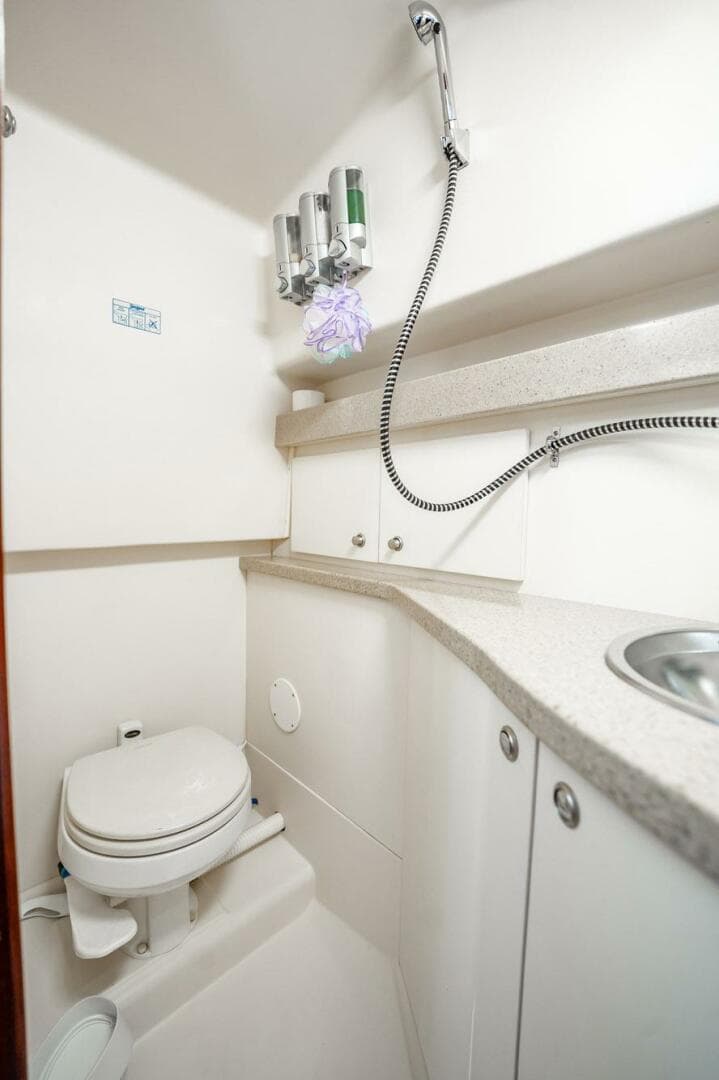 2004 Luhrs 32 Open — photo 82