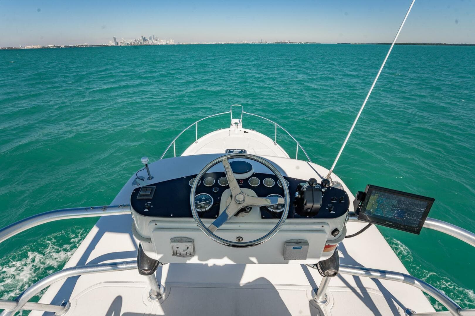 2004 Luhrs 32 Open — photo 80