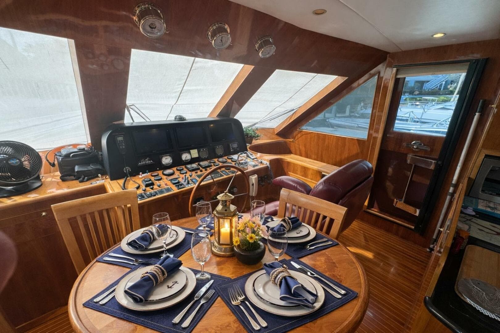 2004 Altima 55 Pilothouse — photo 31