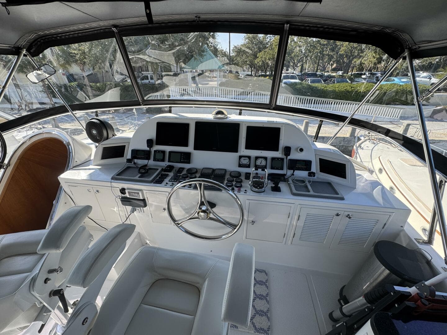 2004 Altima 55 Pilothouse — photo 15