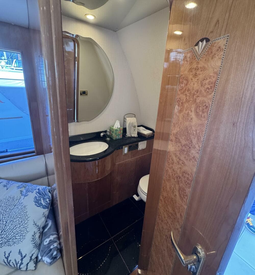 2004 Altima 55 Pilothouse — photo 28