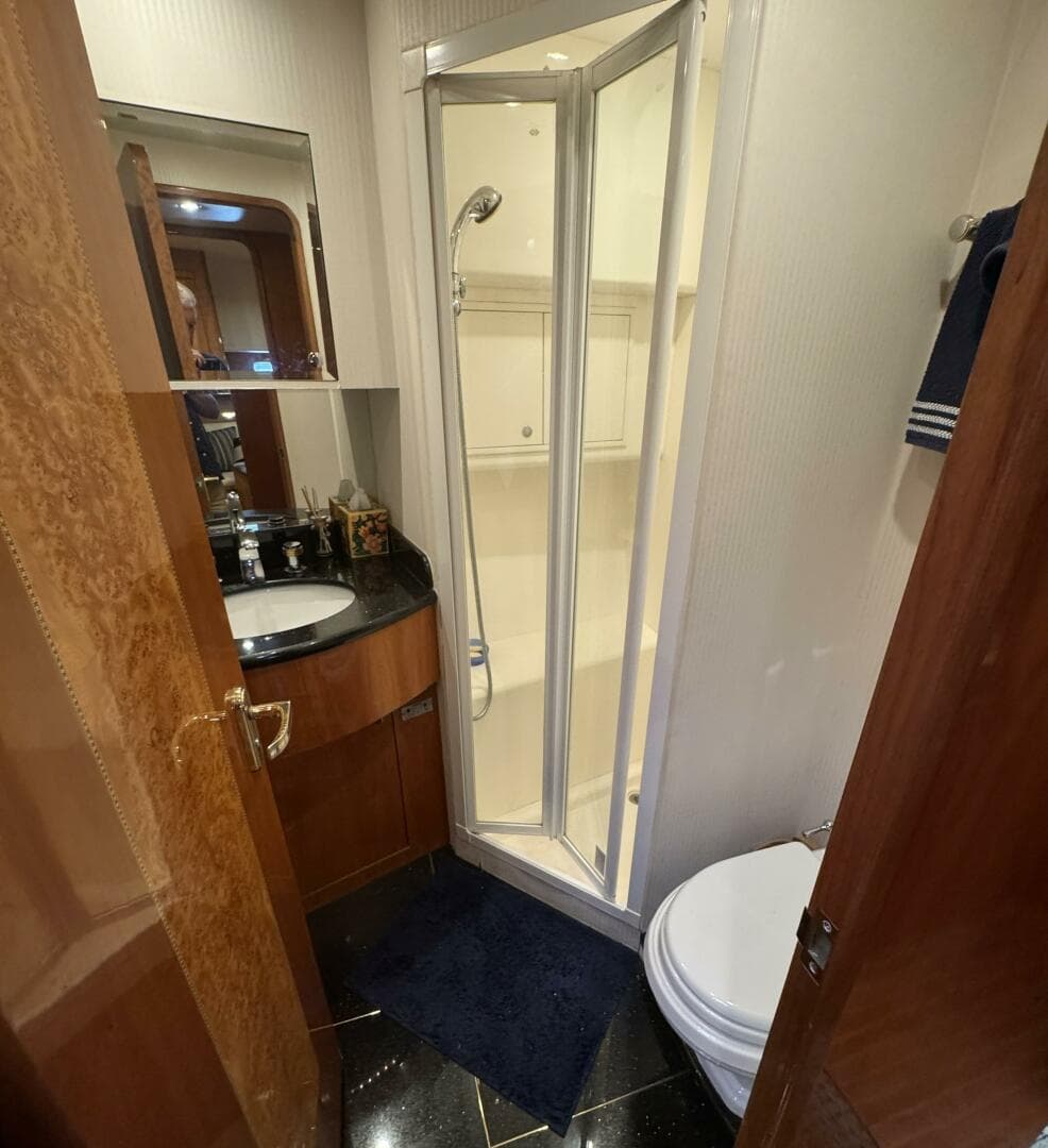 2004 Altima 55 Pilothouse — photo 36