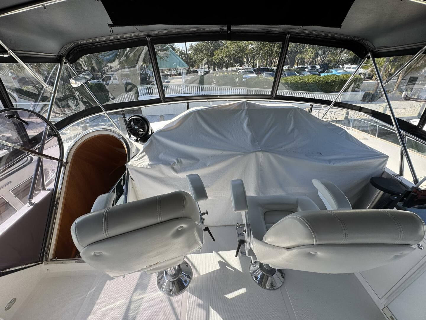 2004 Altima 55 Pilothouse — photo 14