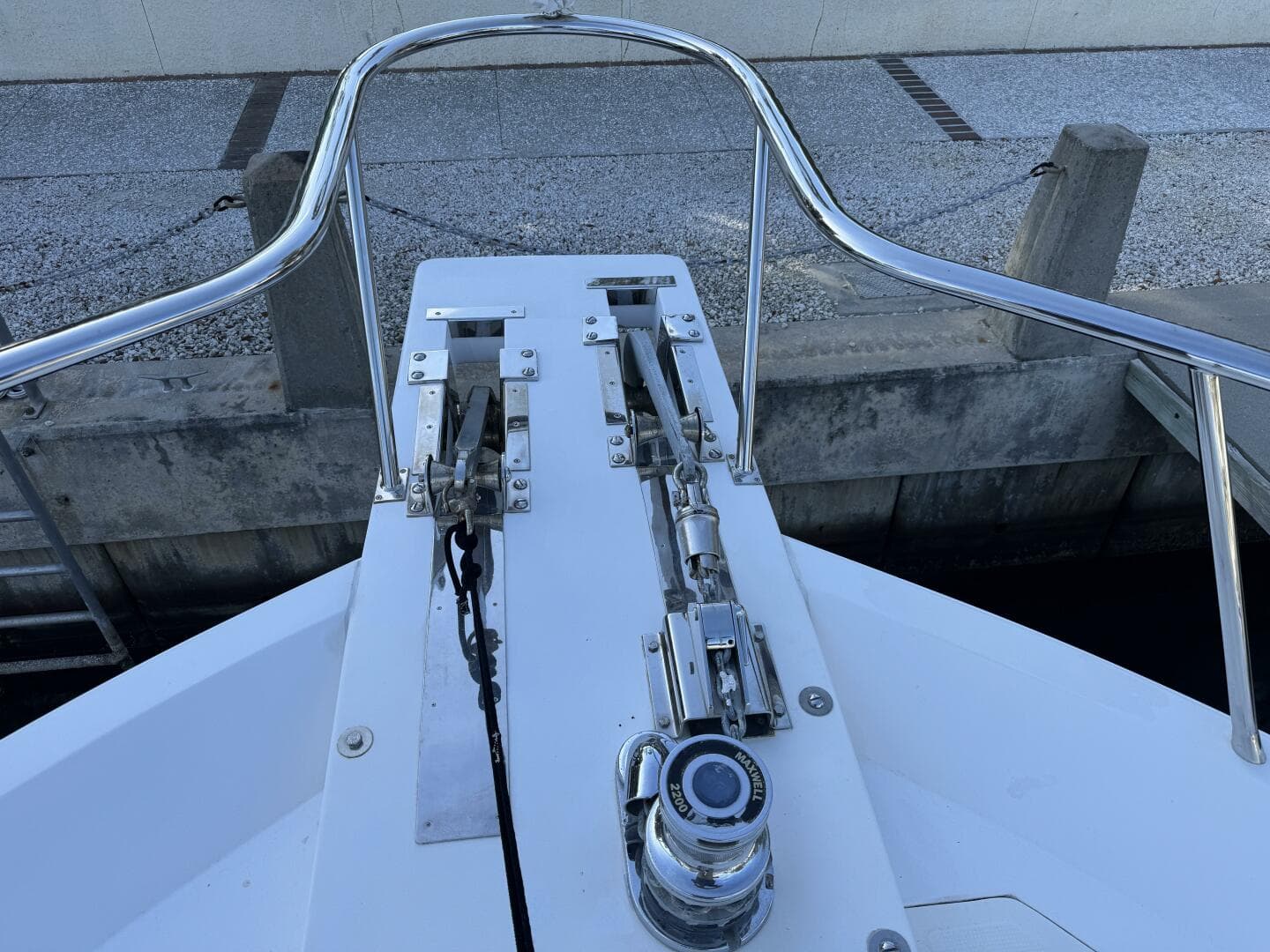 2004 Altima 55 Pilothouse — photo 6