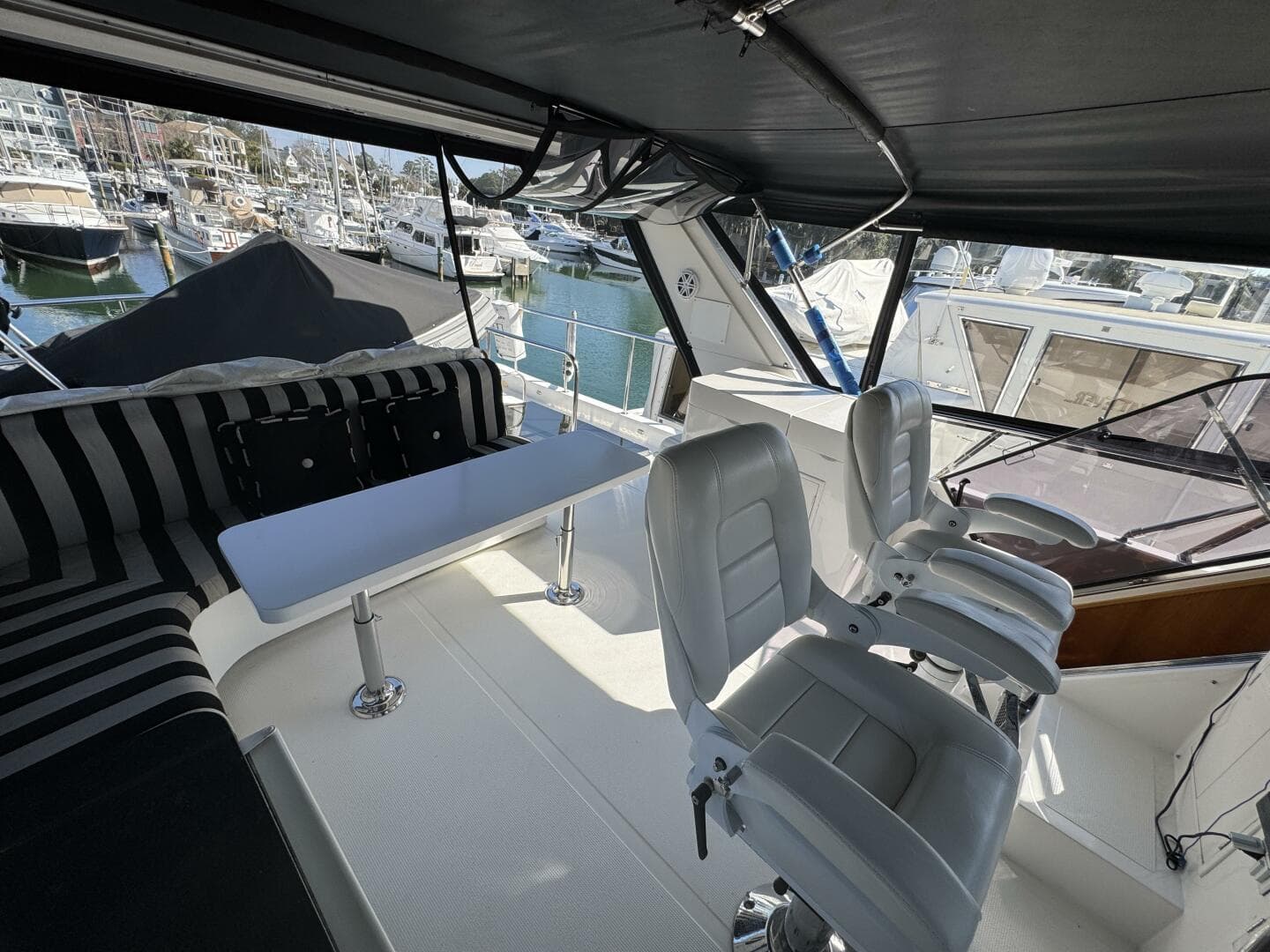 2004 Altima 55 Pilothouse — photo 19