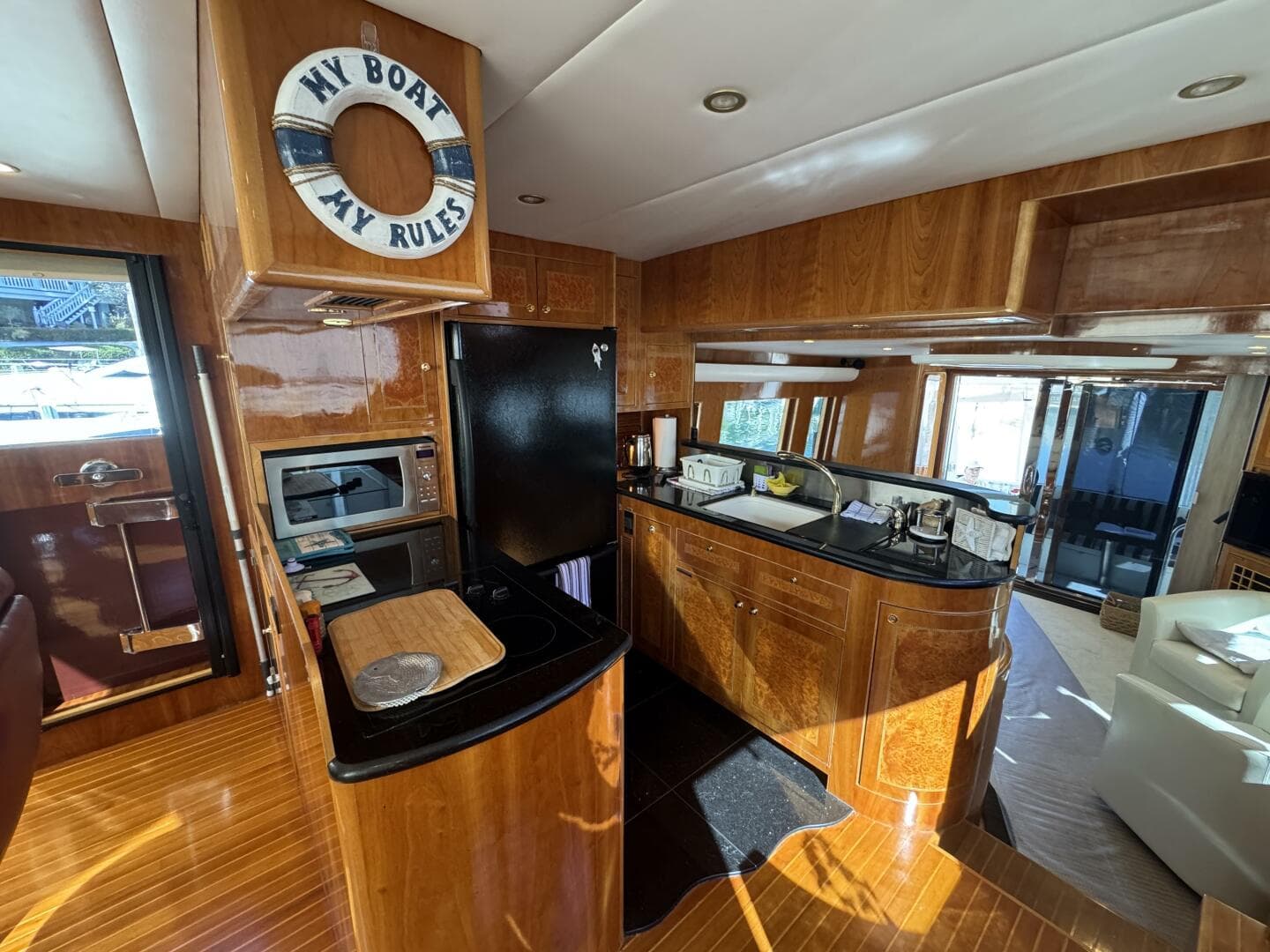 2004 Altima 55 Pilothouse — photo 27