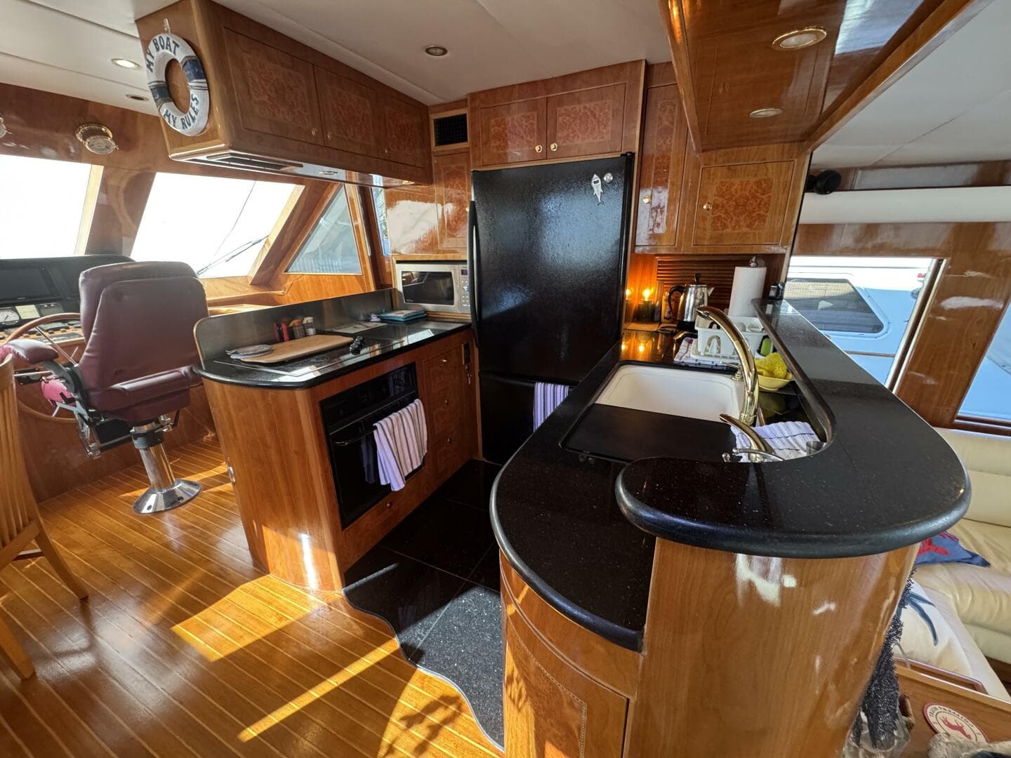 2004 Altima 55 Pilothouse — photo 26